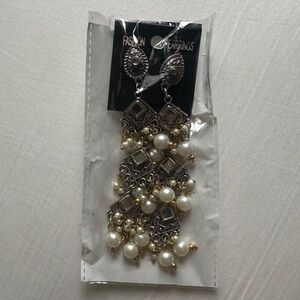 NWT Elegant Beaded Dangle Earrings